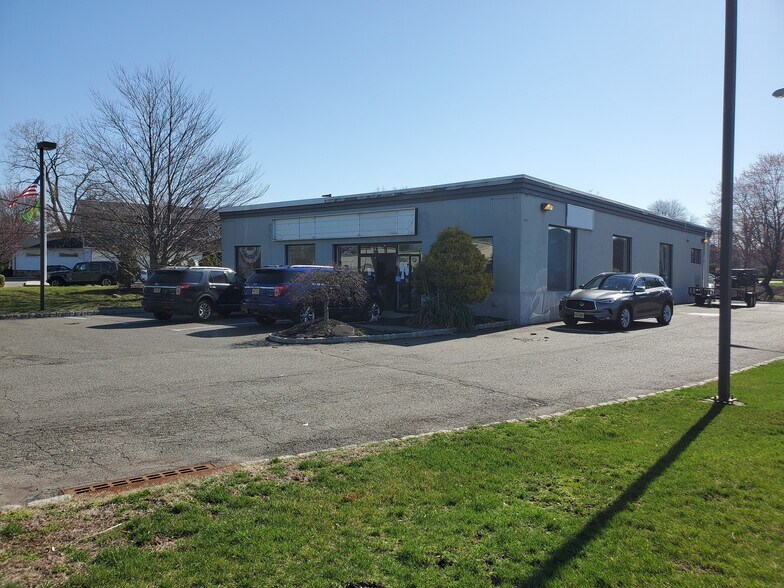 More Photos Of 472 US Highway 46, Fairfield Storefront Retail Office For Lease