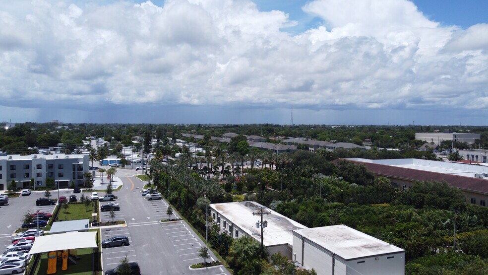 More Photos Of 3139 Lakeshore Dr, Riviera Beach Land For Sale