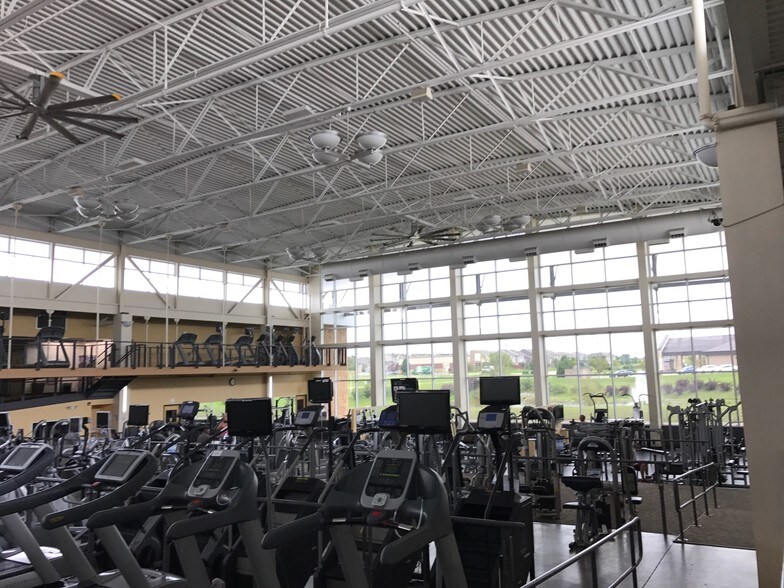More Photos Of 1395 Jordan St, North Liberty Health Club For Lease