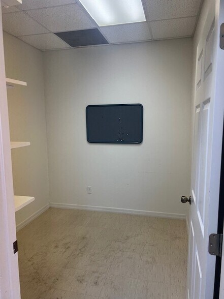 More Photos Of 12511 World Plaza Ln, Fort Myers Medical For Sale