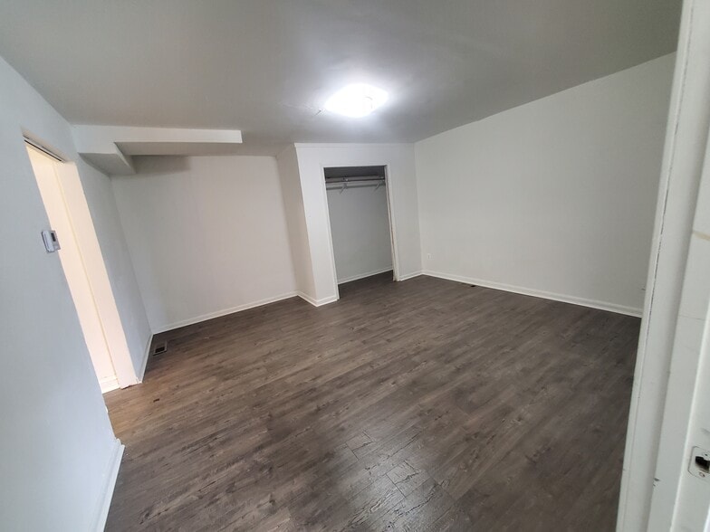 More Photos Of 4926 Marlboro Pike, Capitol Heights General Retail For Lease