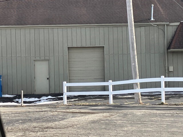 More Photos Of 1505 Elkhart Rd, Goshen Freestanding For Sale