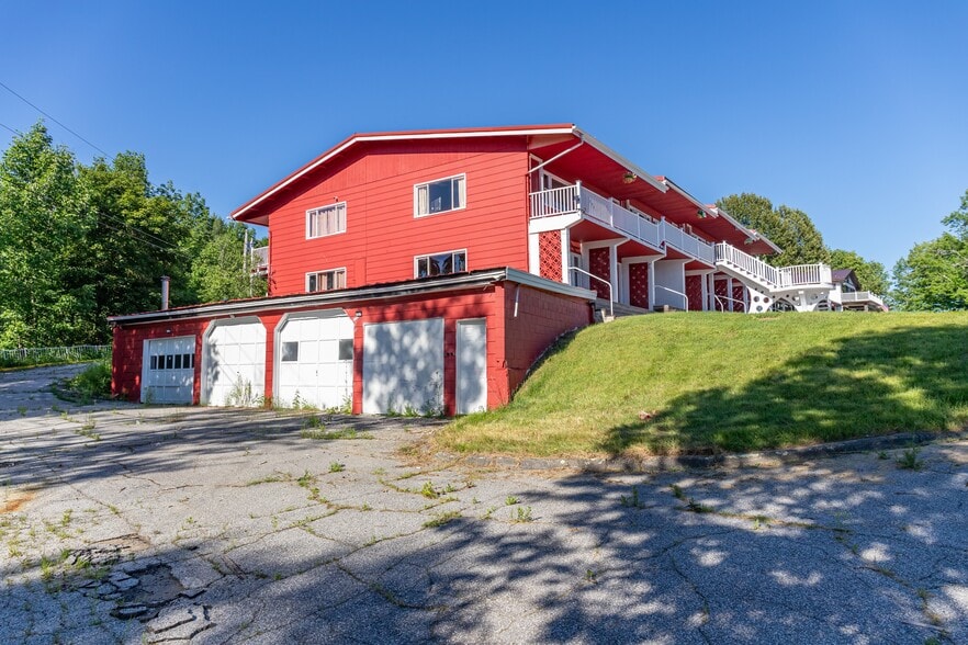 More Photos Of 196 US Route 1, Bucksport Hotel For Sale
