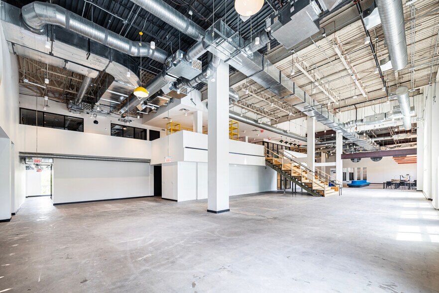 More Photos Of 7300 Lone Star Dr, Plano Storefront Retail Office For Lease