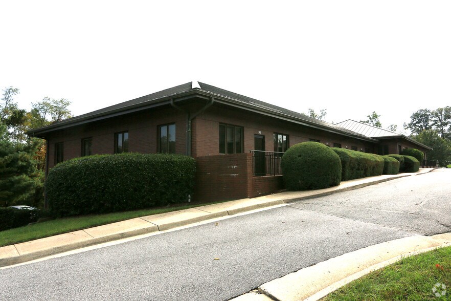 More Photos Of 2200 Opitz Blvd, Woodbridge Medical For Sale