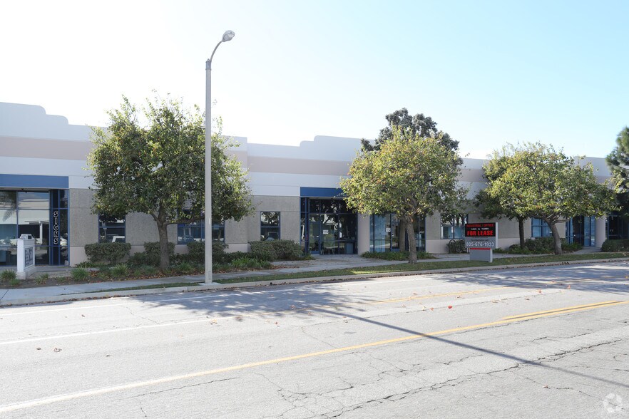 More Photos Of 2240 Celsius Ave, Oxnard Warehouse For Lease
