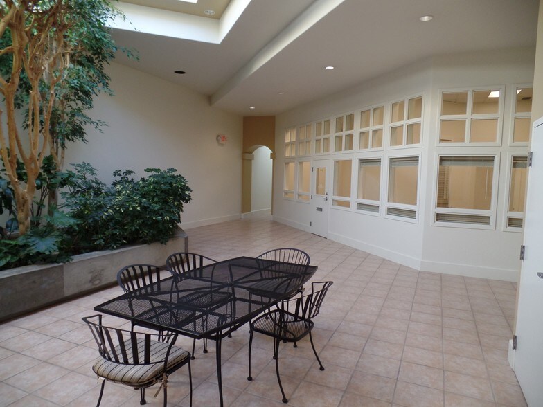 More Photos Of 838 S Main St, Salinas Office For Lease