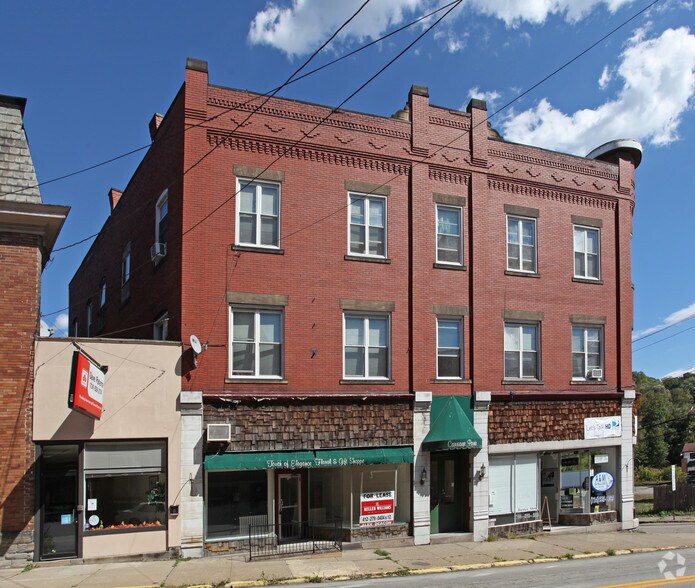 More Photos Of 107-111 S McDonald St, McDonald Storefront Retail Residential For Lease