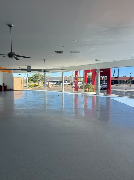 More Photos Of 2650 N Scottsdale Rd, Tempe Auto Dealership For Sale