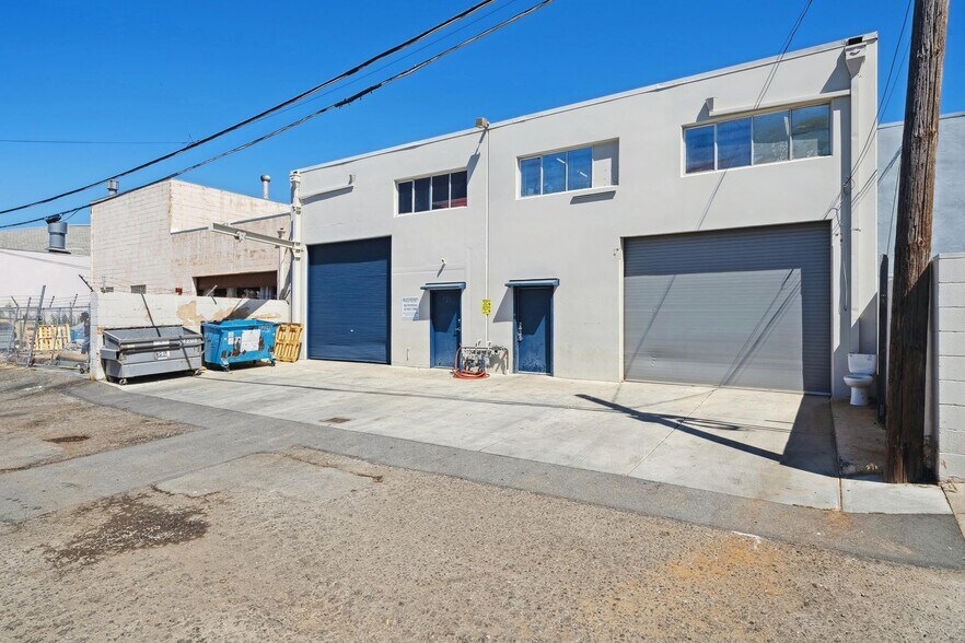 More Photos Of 931 N Amphlett Blvd, San Mateo Distribution For Lease