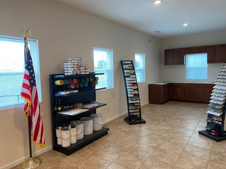 More Photos Of 2300 Handley Ederville Rd, Fort Worth Warehouse For Lease