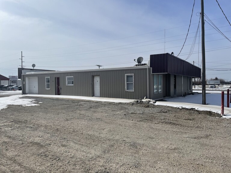 Primary Photo Of 3815 S Limit Ave, Sedalia Unknown For Lease