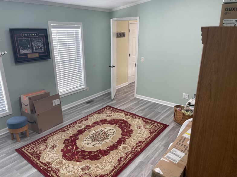 More Photos Of 10137 W HWY 30, Wanatah Flex For Sale