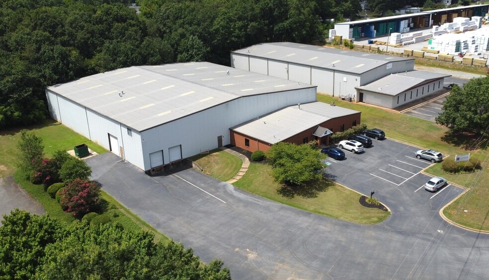 Primary Photo Of 311 England Pl, Spartanburg Manufacturing For Lease
