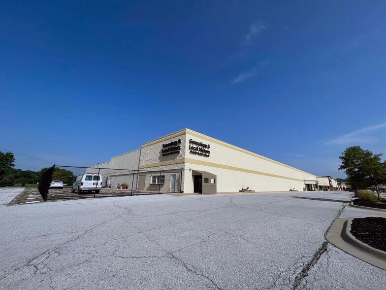 More Photos Of , Omaha General Retail For Sale