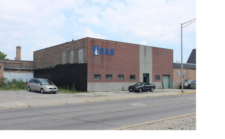 Primary Photo Of 5138 W 16th St, Cicero Warehouse For Sale