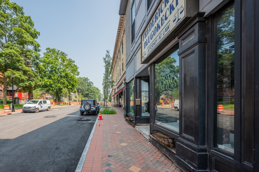 More Photos Of 175 Church St, Naugatuck Office For Lease