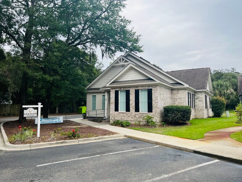 More Photos Of 56 Business Center Dr, Pawleys Island Medical For Sale