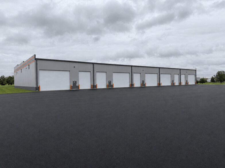 More Photos Of 9863 E US Highway 136, Brownsburg Warehouse For Lease