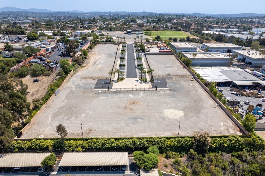 More Photos Of 781 North Ave, Vista Contractor Storage Yard For Lease