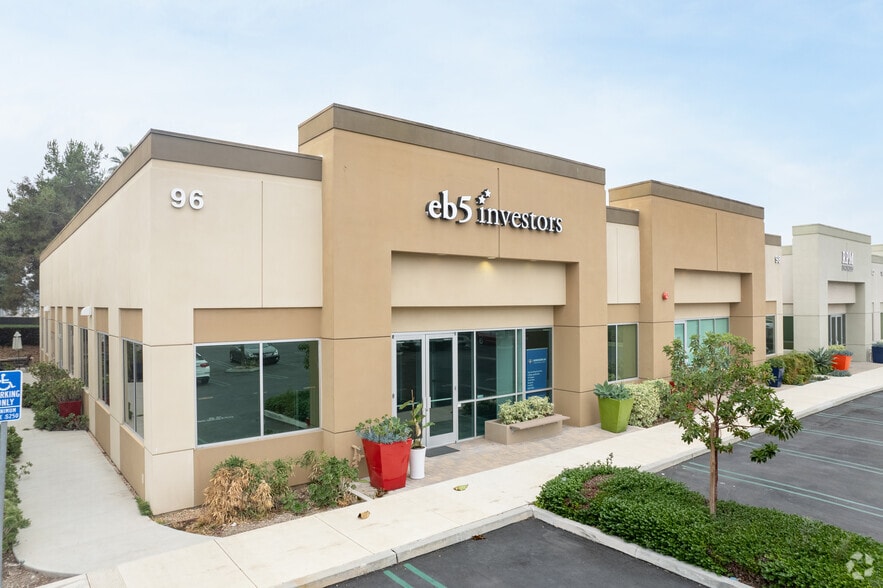 More Photos Of 108 Discovery, Irvine Office For Sale