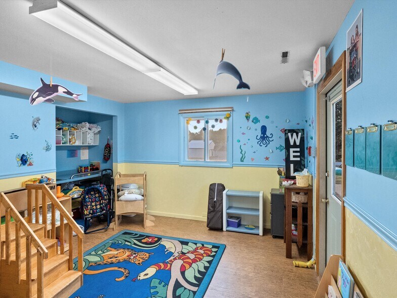 More Photos Of 1017 Laurel St, Marshfield Specialty For Sale