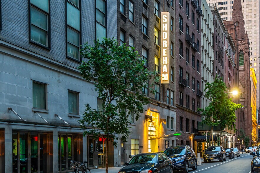 More Photos Of 33 W 55th St, New York Hotel For Lease