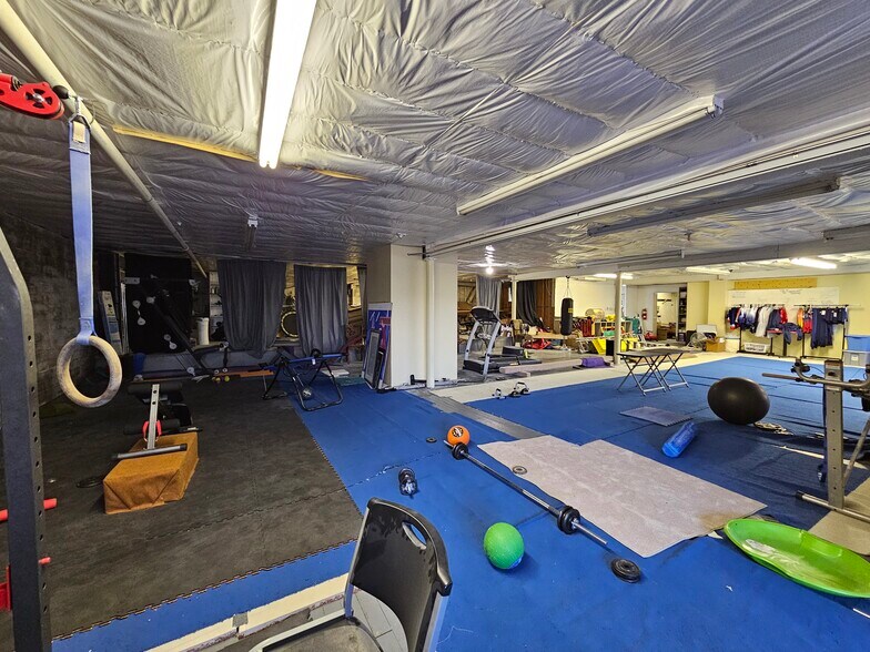 More Photos Of 815 N 1st Ave, Great Falls Auto Dealership For Lease