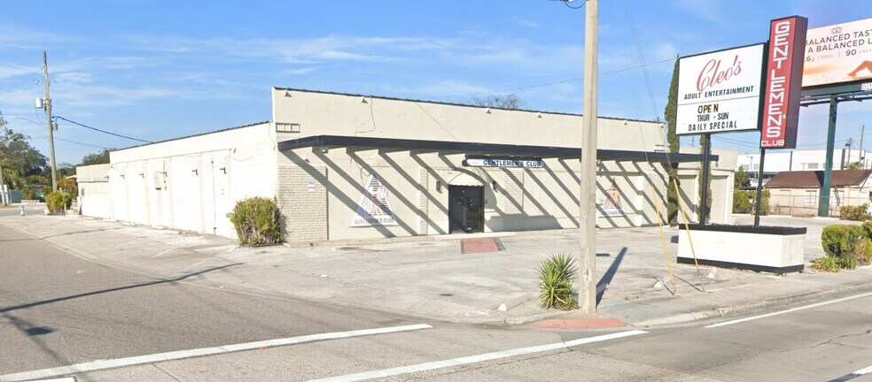 More Photos Of 1310 S Orange Blossom Trl, Orlando Bar For Sale