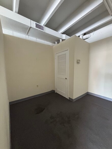 More Photos Of 208 N Locust Ave, Gallatin Freestanding For Lease