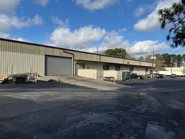 More Photos Of 4601 Lewis Rd, Stone Mountain Distribution For Lease