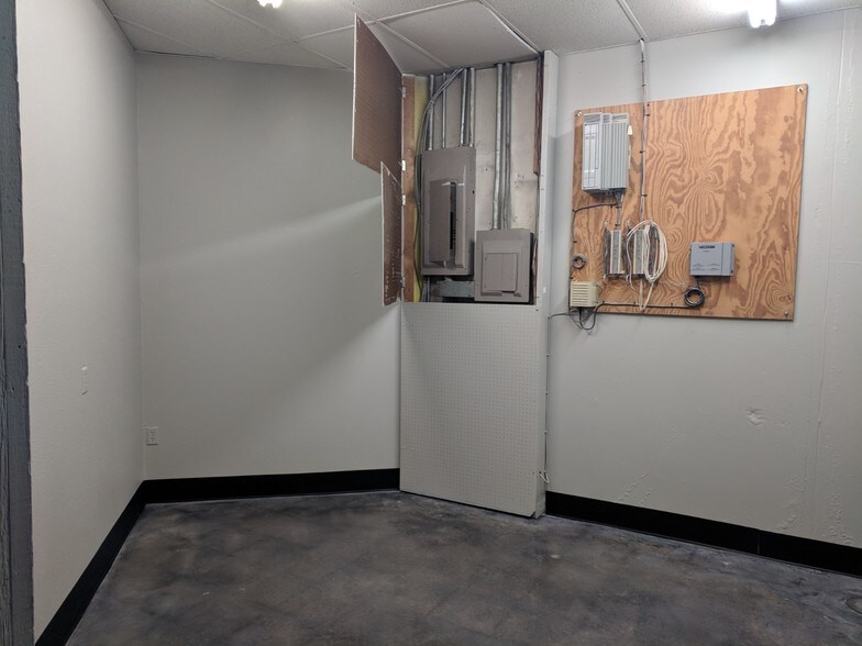 More Photos Of 7504 Boulevard 26, North Richland Hills Health Club For Lease