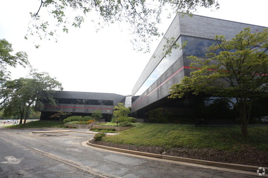 More Photos Of 12977 N 40 Dr, Creve Coeur Office For Lease