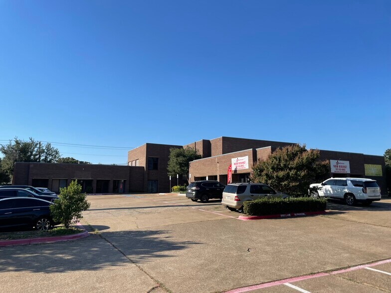 More Photos Of 101 E Randol Mill Rd, Arlington Office For Lease