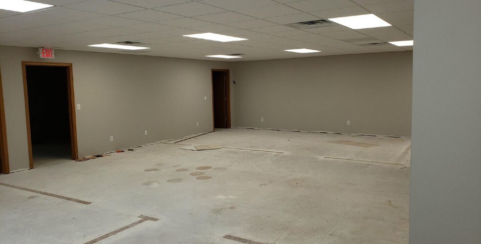 More Photos Of 951 N Perkins St, Appleton Warehouse For Lease