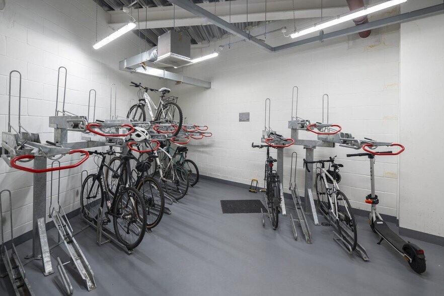 More Photos Of 2-10 St Bride St, London Office Residential For Lease