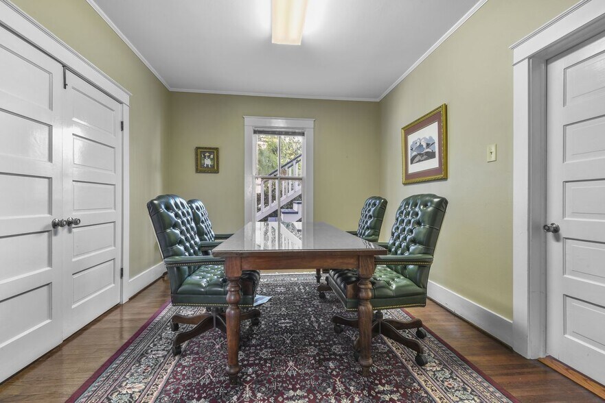 More Photos Of 533 Europe St, Baton Rouge Office For Sale