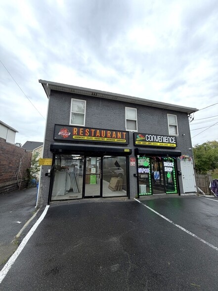 Primary Photo Of 165 Highland Ave, Waterbury Storefront Retail Residential For Lease