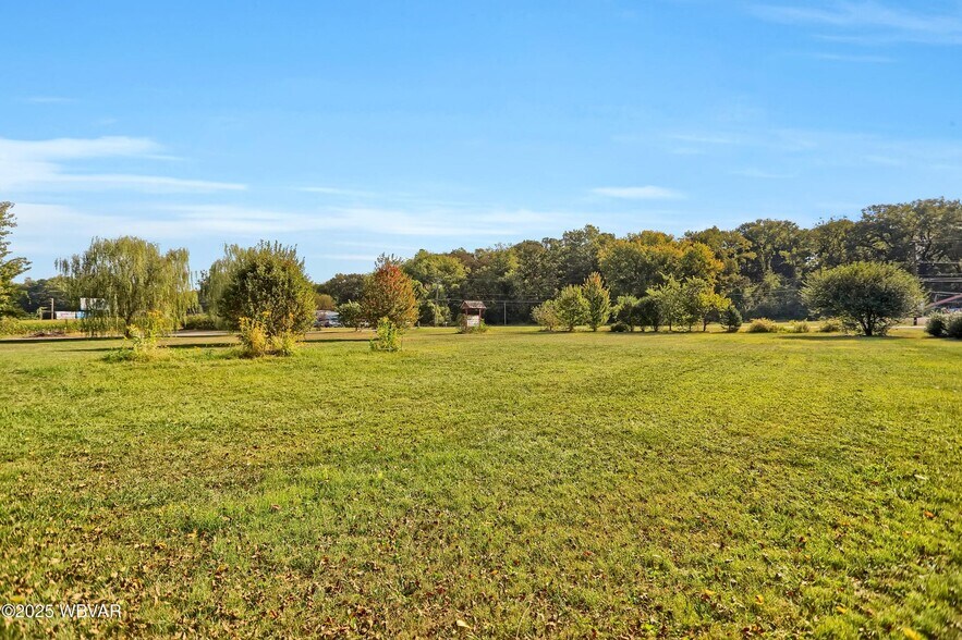 More Photos Of 8265 State Route 405, Milton Freestanding For Sale