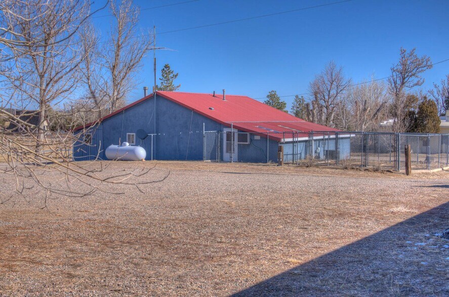 More Photos Of 22540 Us Highway 160, Walsenburg Veterinarian Kennel For Sale