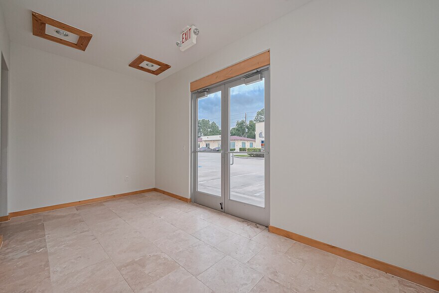 More Photos Of 25329 Budde Rd, The Woodlands Medical For Sale