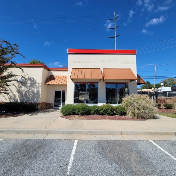 More Photos Of 3983 Buford Hwy, Atlanta Fast Food For Lease