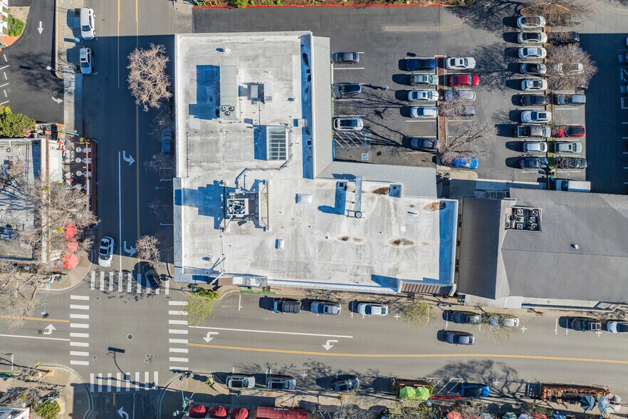 More Photos Of 438-450 Main St, Pleasanton Office For Lease