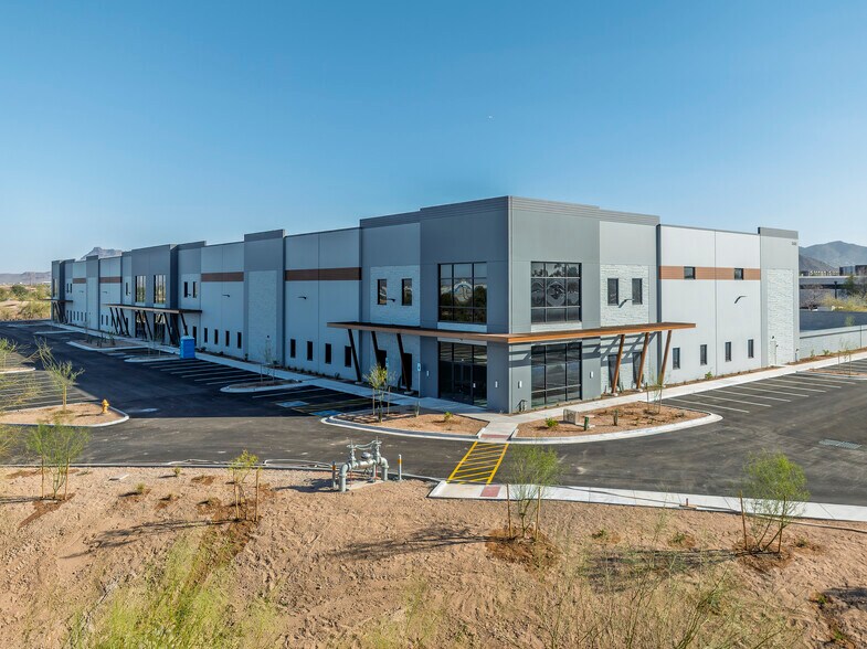 More Photos Of 5400 E McDowell Rd, Mesa Warehouse For Lease