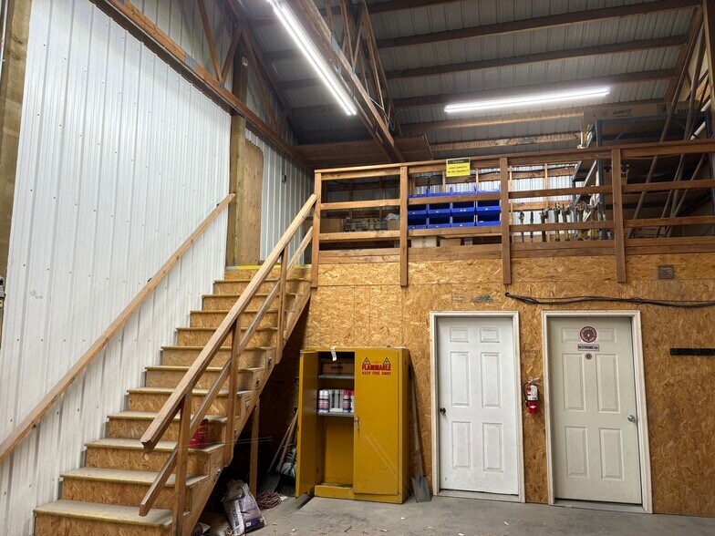 More Photos Of 6095 W Van Giesen St, West Richland Industrial For Sale