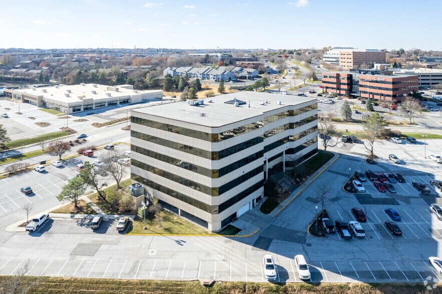 More Photos Of 11422 Miracle Hills Dr, Omaha Office For Lease