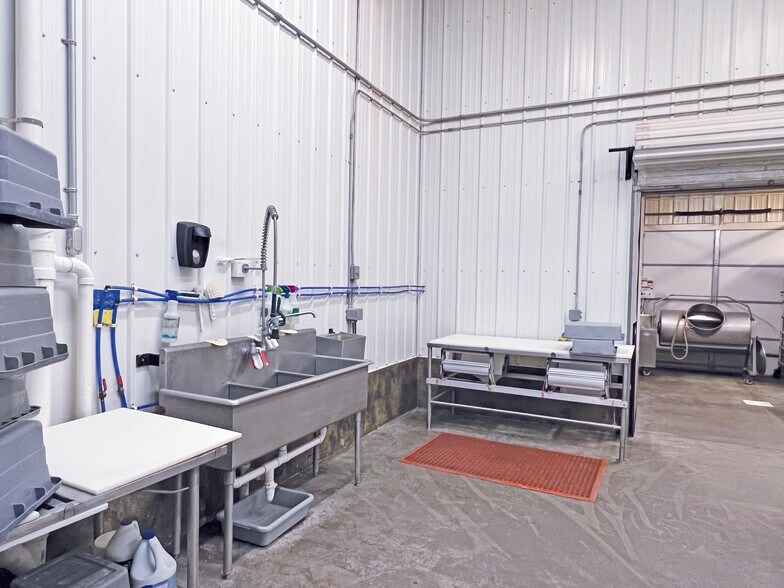 More Photos Of 55 Main St, Dell Industrial For Sale