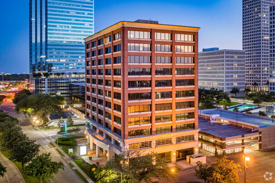 3700 Buffalo Speedway, Houston, TX 77098 Office For Lease