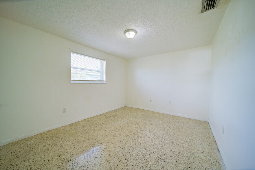 More Photos Of 7358 SW 23rd St, Miami Multifamily For Sale