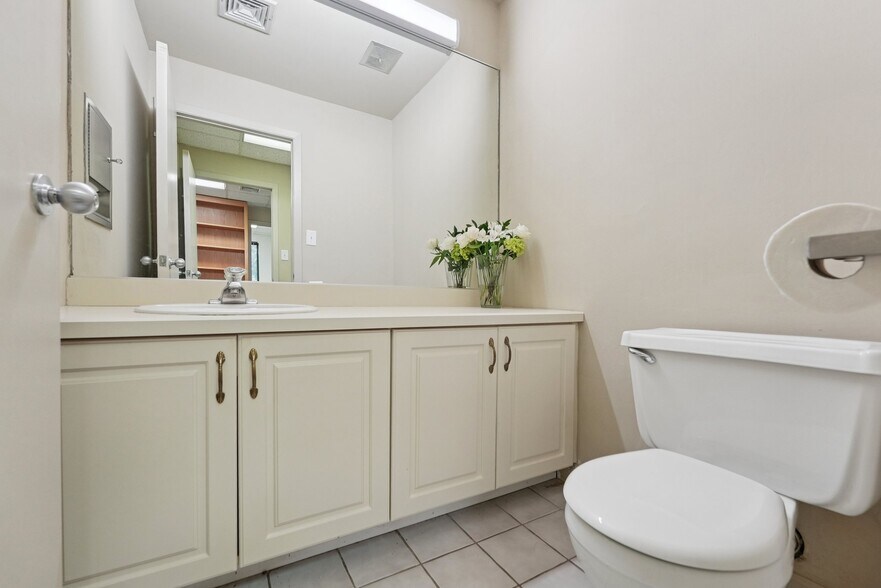 More Photos Of 176 Tamarack Cir, Skillman Office For Sale